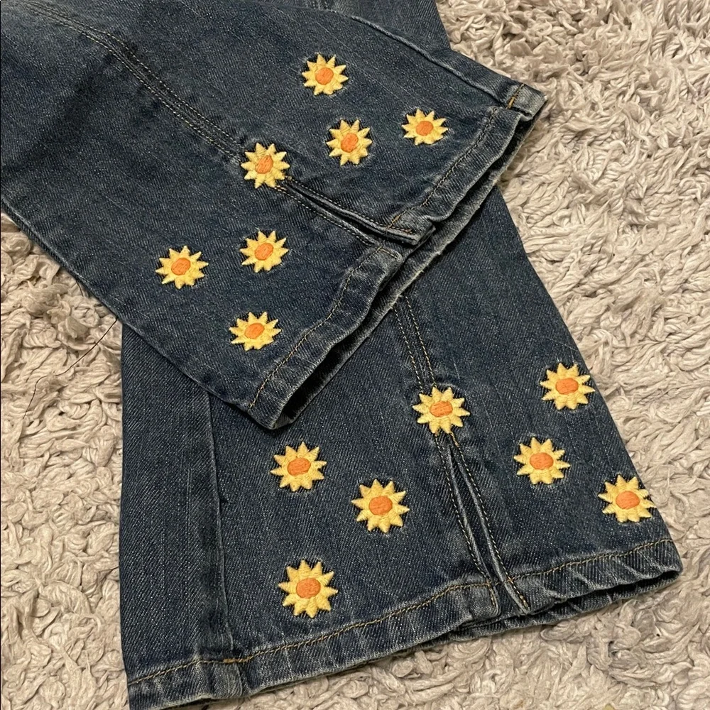 2007 Gymboree Outlet Flare Jeans w/Sunflower Embroidery, Size 7